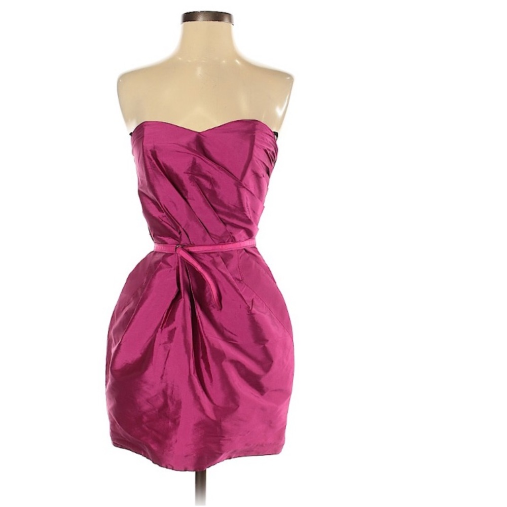 NWT Alexis Admor fushia Strapless Dress